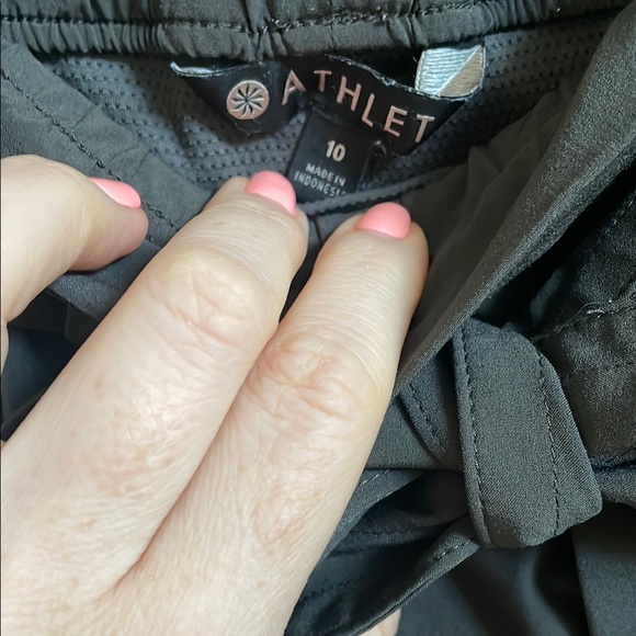 Athleta Hi-Line Olive Green Tie-Waist Skort 10 - Picture 6 of 8